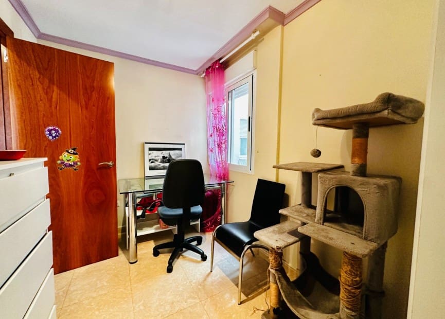 3 soveværelse Lejlighed til salg i Torrevieja - € 149.900 (Ref: 8592728)