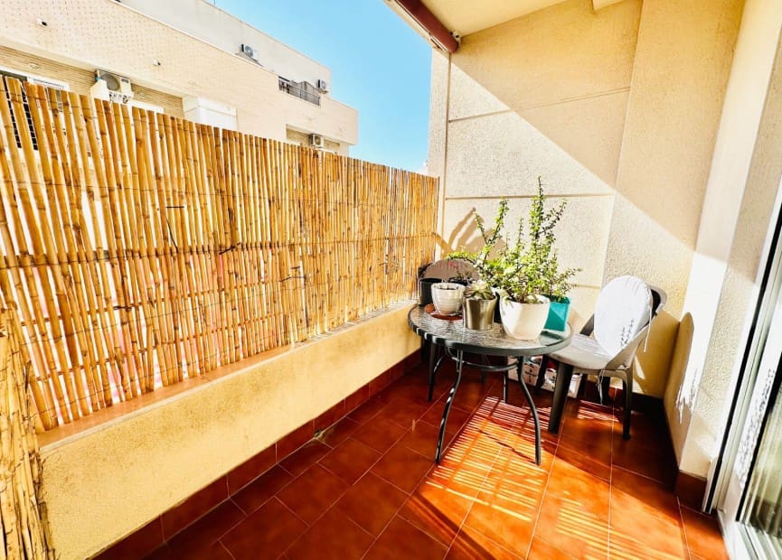 3 soveværelse Lejlighed til salg i Torrevieja - € 149.900 (Ref: 8592728)