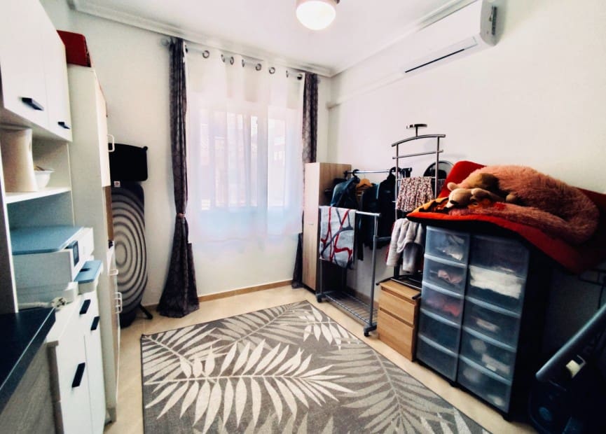 4 bedroom Villa for sale in San Miguel de Salinas with pool - € 249,000 (Ref: 8635652)