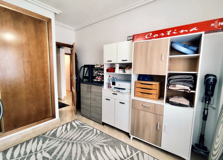 4 bedroom Villa for sale in San Miguel de Salinas with pool - € 249,000 (Ref: 8635652)