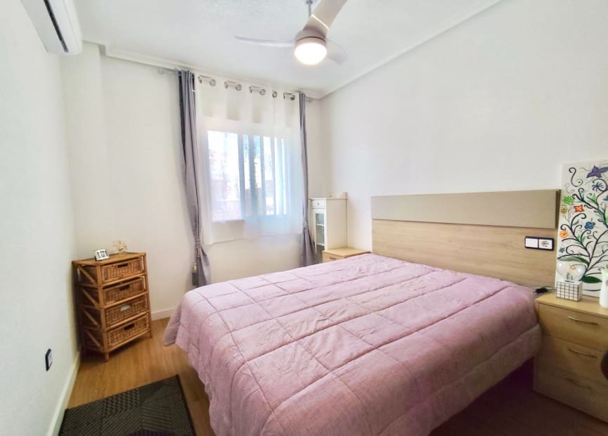 4 bedroom Villa for sale in San Miguel de Salinas with pool - € 249,000 (Ref: 8635652)