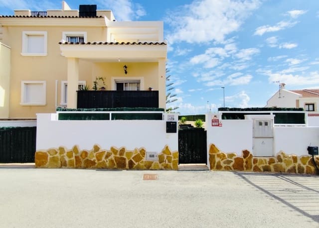 4 bedroom Villa for sale in San Miguel de Salinas with pool - € 249,000 (Ref: 8635652)
