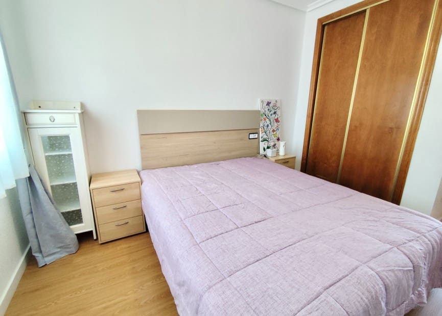 4 bedroom Villa for sale in San Miguel de Salinas with pool - € 249,000 (Ref: 8635652)