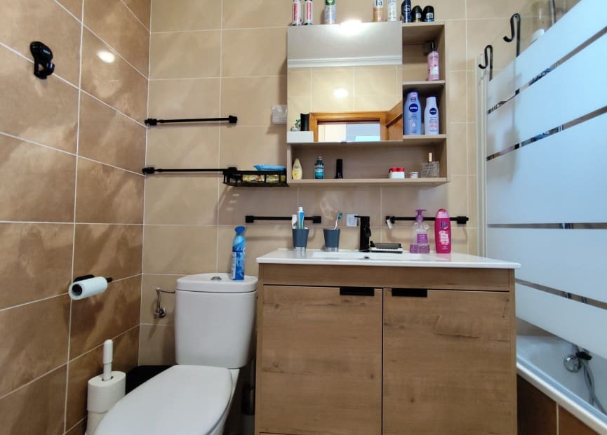 4 bedroom Villa for sale in San Miguel de Salinas with pool - € 249,000 (Ref: 8635652)