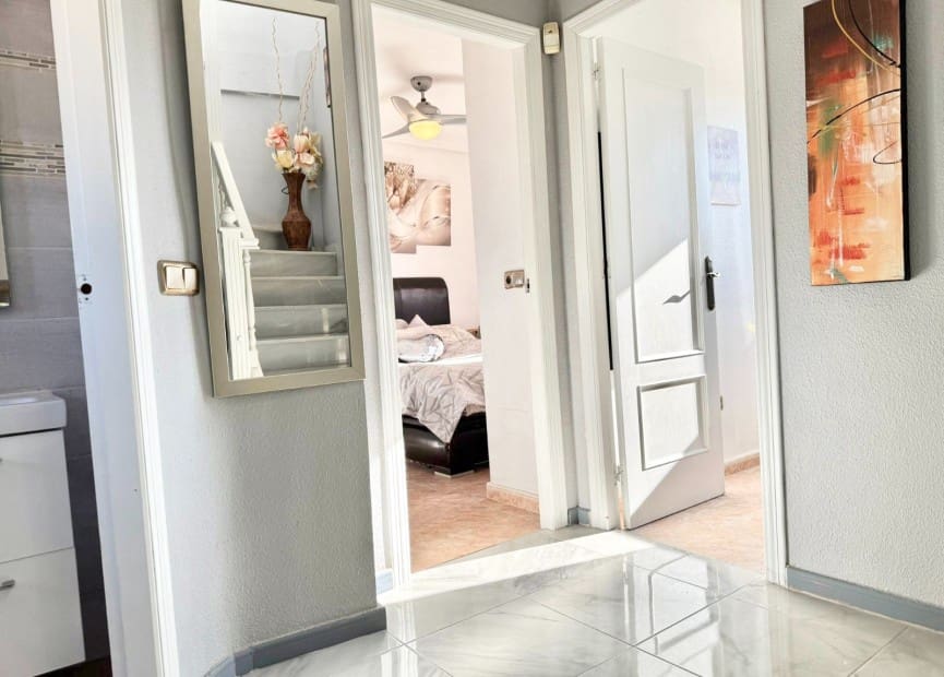 4 bedroom Villa for sale in Orihuela Costa with pool - € 399,000 (Ref: 8695619)