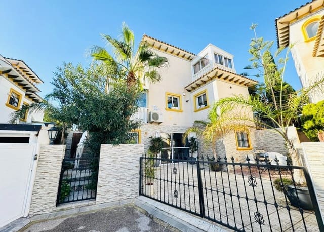 4 Zimmer Villa zu verkaufen in La Zenia, Orihuela mit Pool - 399.000 € (Ref: 8695619)