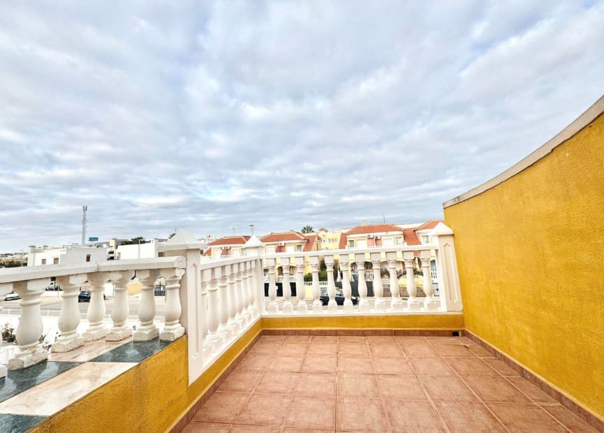 3 soveværelse Byhus til salg i La Zenia - € 216.000 (Ref: 8700697)