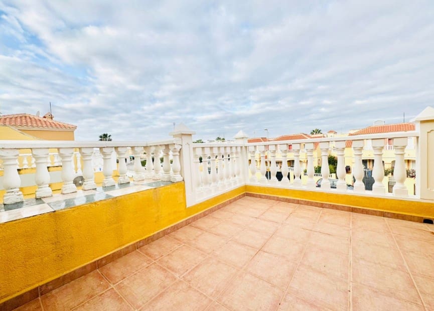 3 soveværelse Byhus til salg i La Zenia - € 216.000 (Ref: 8700697)