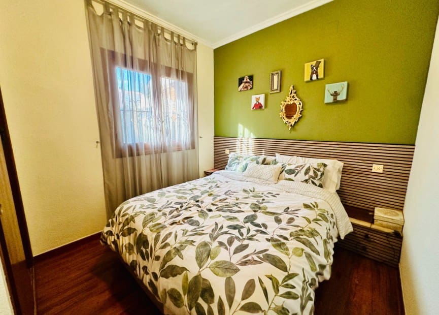 3 bedroom Bungalow for sale in Torrevieja - € 189,000 (Ref: 8718569)