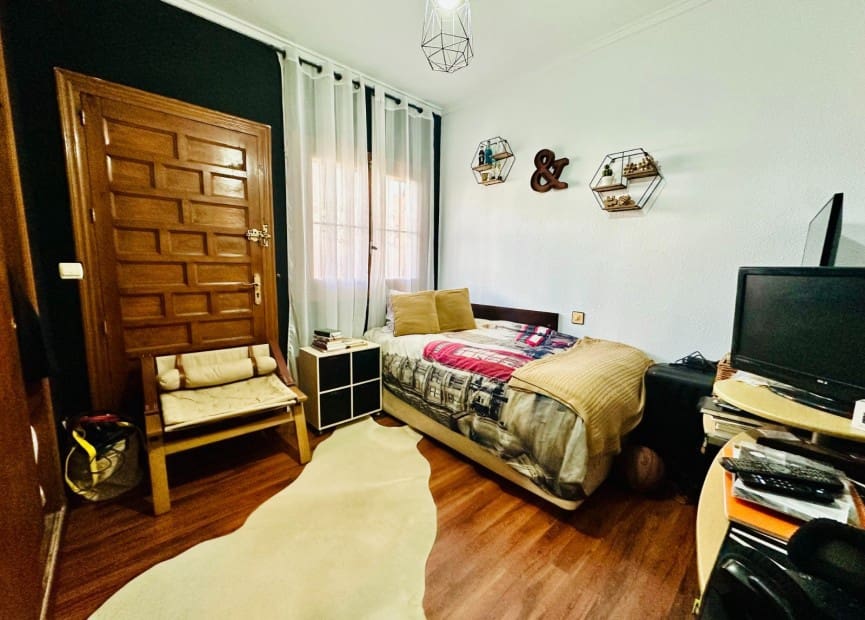 3 bedroom Bungalow for sale in Torrevieja - € 189,000 (Ref: 8718569)