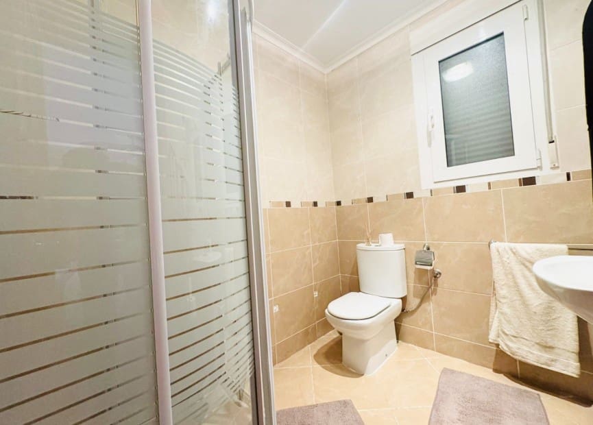 6 bedroom Villa for sale in Torrevieja with pool garage - € 610,000 (Ref: 8754617)