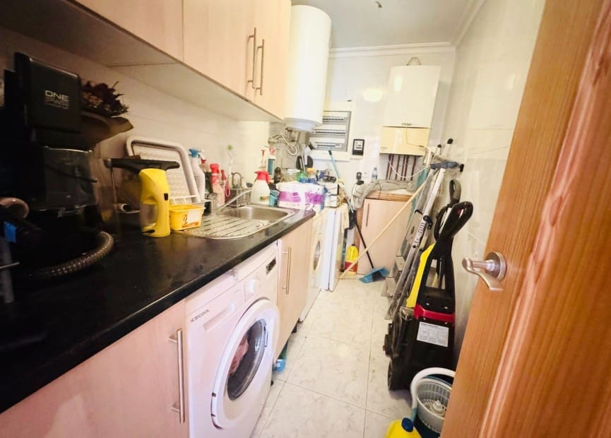 6 bedroom Villa for sale in Torrevieja with pool garage - € 610,000 (Ref: 8754617)