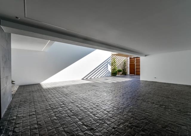 8 slaapkamer Villa te koop in Golf Bahía, Finestrat met zwembad - € 4.450.000 (Ref: 8823519)