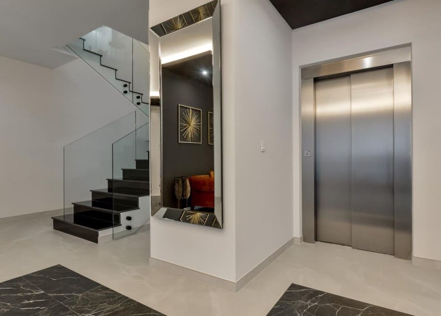 8 slaapkamer Villa te koop in Finestrat met zwembad - € 4.450.000 (Ref: 8823519)