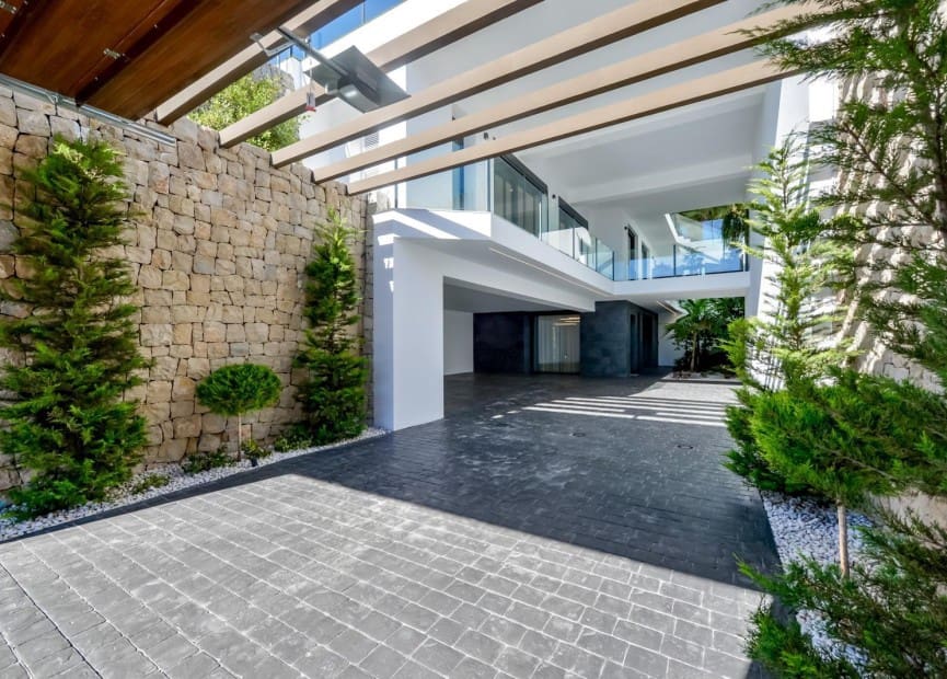 8 slaapkamer Villa te koop in Finestrat met zwembad - € 4.450.000 (Ref: 8823519)