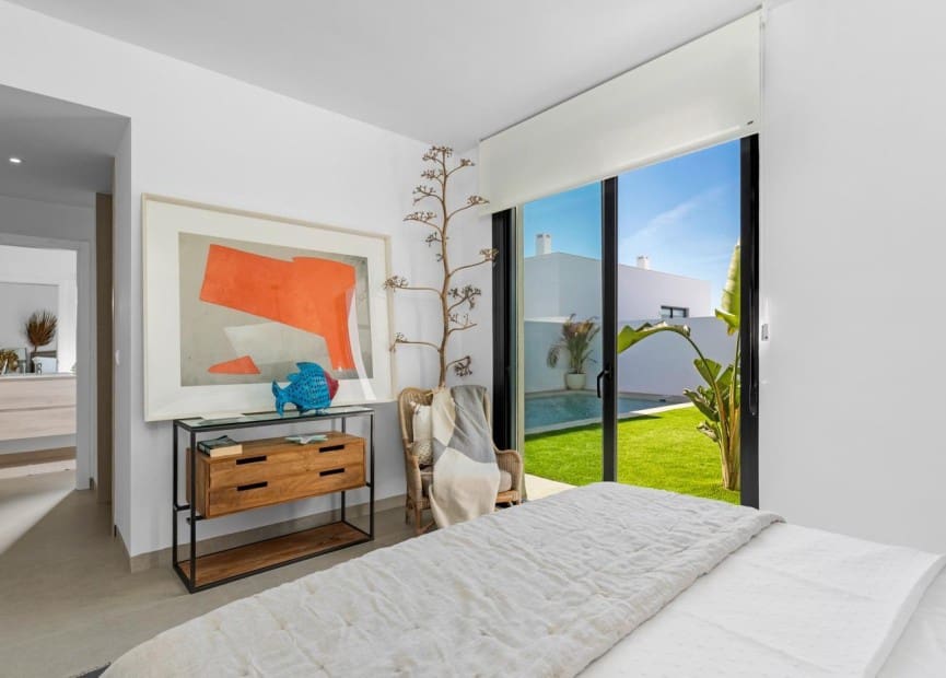 3 slaapkamer Villa te koop in Mar de Cristal met zwembad - € 549.000 (Ref: 8823531)