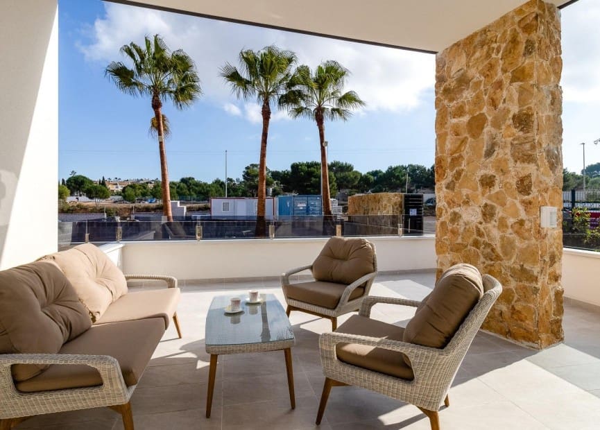 2 soveværelse Bungalow til salg i Ciudad Quesada med swimmingpool garage - € 322.000 (Ref: 8824178)