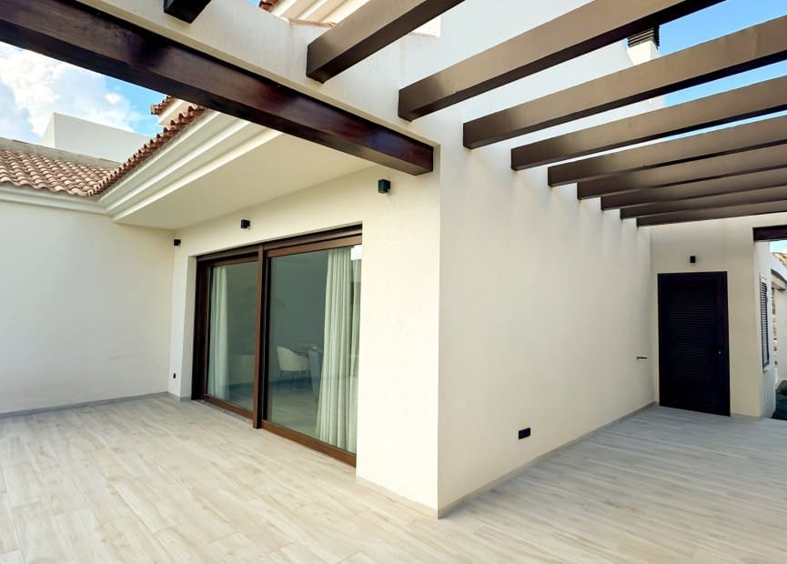Chalet de 3 habitaciones en Algorfa en venta con piscina - 555.000 € (Ref: 8824235)