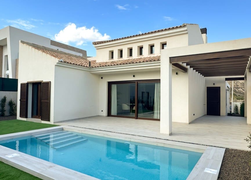 Chalet de 3 habitaciones en Algorfa en venta con piscina - 555.000 € (Ref: 8824235)