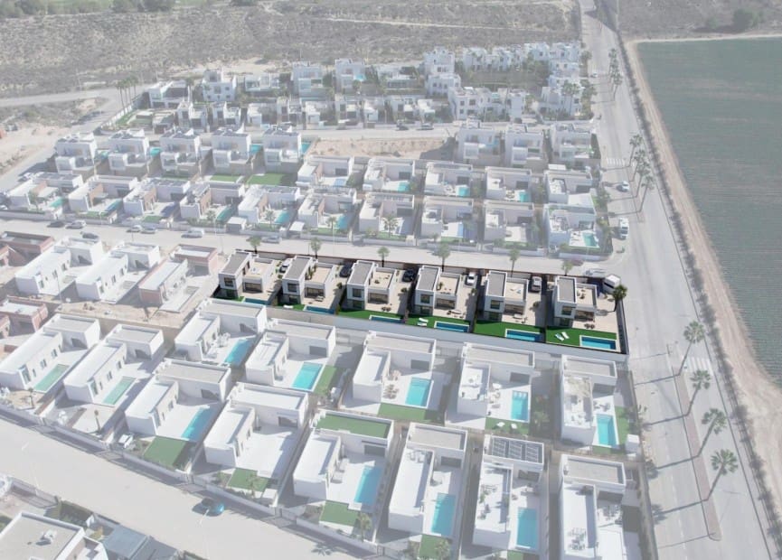 3 soveværelse Villa til salg i Algorfa med swimmingpool - € 535.000 (Ref: 8824240)