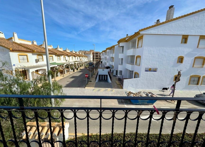 2 slaapkamer Appartement te koop in Torre de la Horadada met zwembad - € 240.000 (Ref: 8826643)