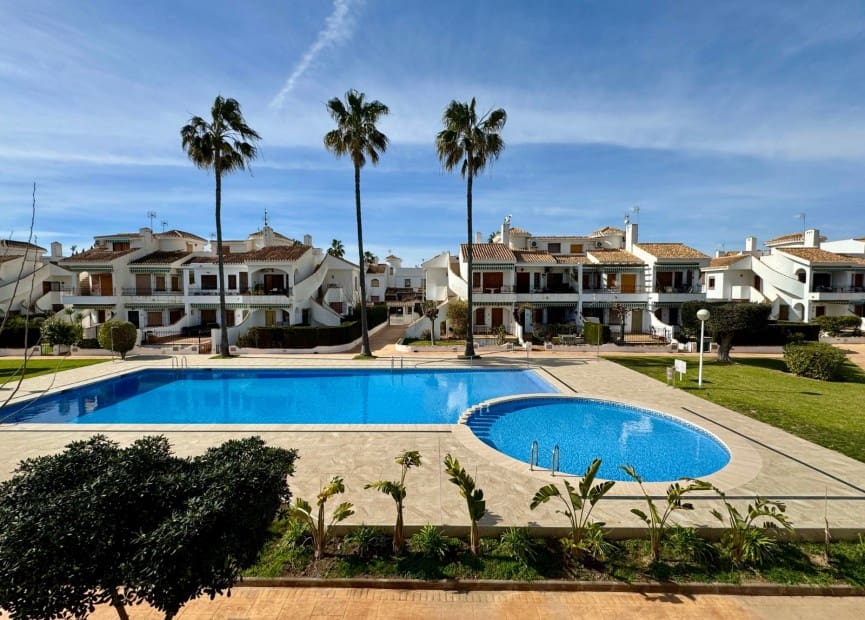 2 slaapkamer Appartement te koop in Torre de la Horadada met zwembad - € 240.000 (Ref: 8826643)