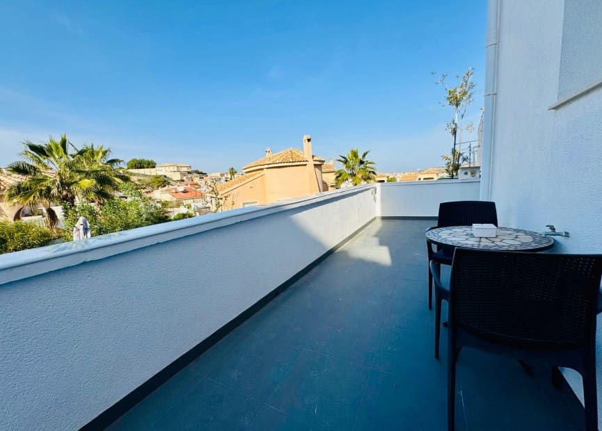 6 bedroom Villa for sale in Ciudad Quesada with pool - € 625,000 (Ref: 8828128)