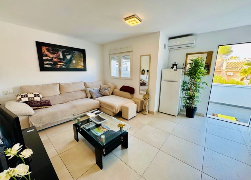 6 bedroom Villa for sale in Ciudad Quesada with pool - € 625,000 (Ref: 8828128)