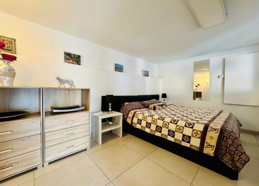 6 bedroom Villa for sale in Ciudad Quesada with pool - € 625,000 (Ref: 8828128)