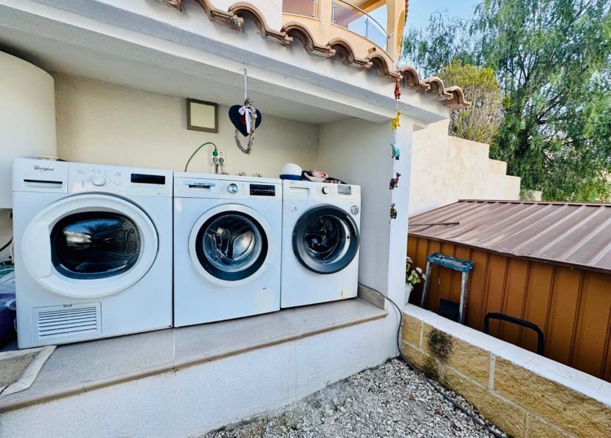 6 bedroom Villa for sale in Ciudad Quesada with pool - € 625,000 (Ref: 8828128)