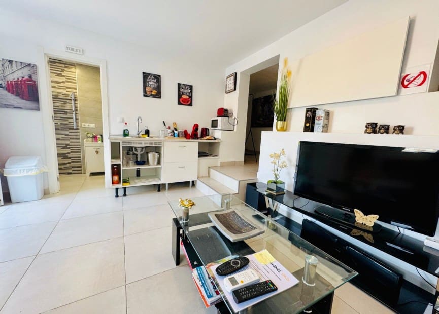 6 bedroom Villa for sale in Ciudad Quesada with pool - € 625,000 (Ref: 8828128)