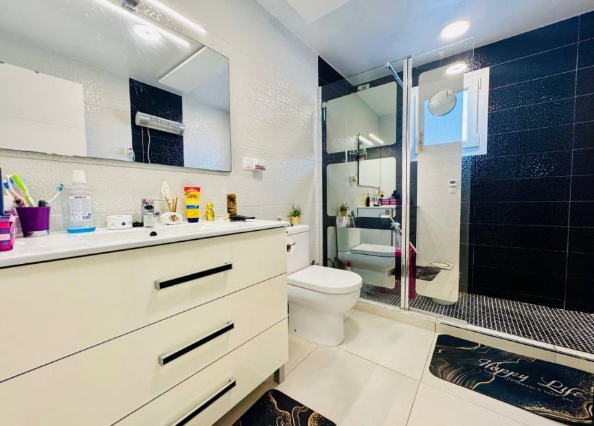 6 bedroom Villa for sale in Ciudad Quesada with pool - € 625,000 (Ref: 8828128)