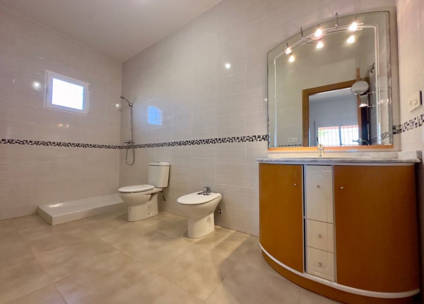 3 slaapkamer Villa te koop in Canada de la Lena met zwembad - € 279.000 (Ref: 8828750)