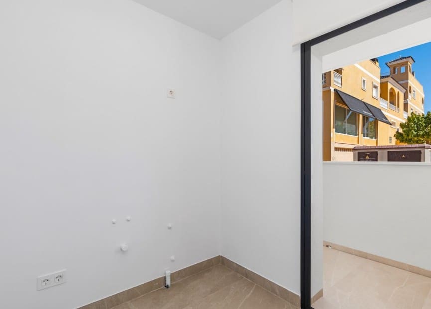 2 camera da letto Appartamento in vendita in Benijofar con piscina garage - 275.000 € (Rif: 8830057)