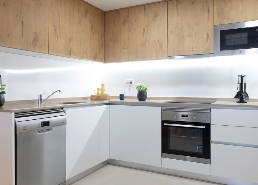 3 slaapkamer Appartement te koop in Punta Prima met zwembad garage - € 412.000 (Ref: 8918605)