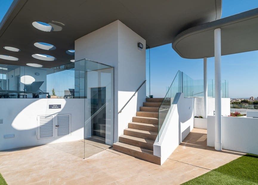 3 slaapkamer Appartement te koop in Punta Prima met zwembad garage - € 412.000 (Ref: 8918605)