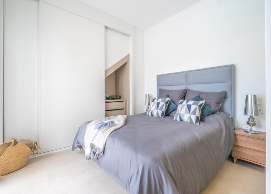 3 soveværelse Villa til salg i Roldan med swimmingpool garage - € 395.950 (Ref: 8986519)