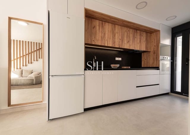 3 slaapkamer Huis te koop in Cox met zwembad - € 238.000 (Ref: 8993179)