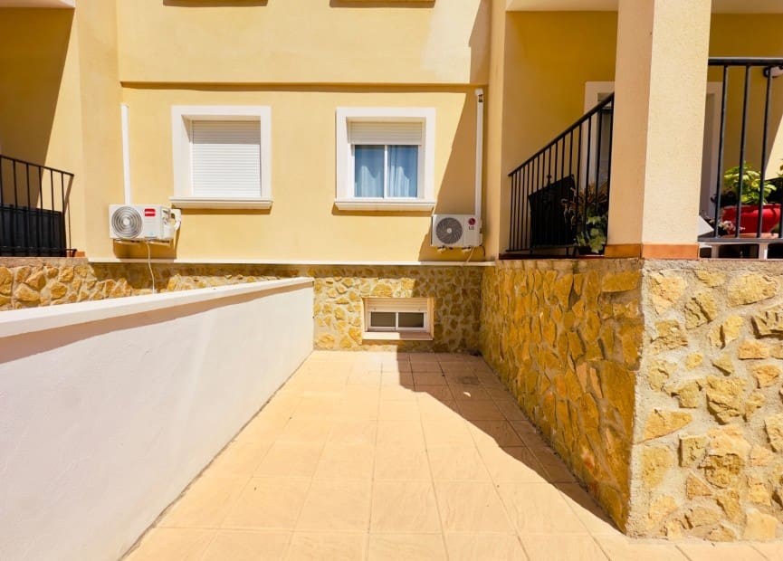 3 camera da letto Casa in vendita in San Miguel de Salinas con piscina garage - 210.000 € (Rif: 8997320)