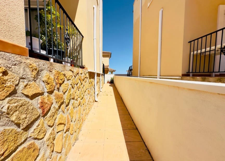 3 camera da letto Casa in vendita in San Miguel de Salinas con piscina garage - 210.000 € (Rif: 8997320)