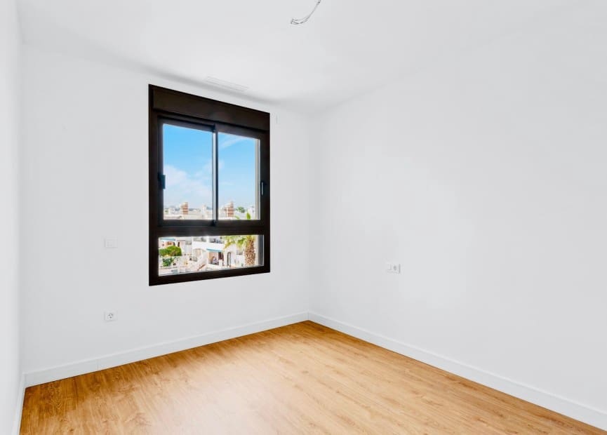 2 soveværelse Penthouse til salg i Orihuela Costa med swimmingpool garage - € 339.000 (Ref: 9006534)