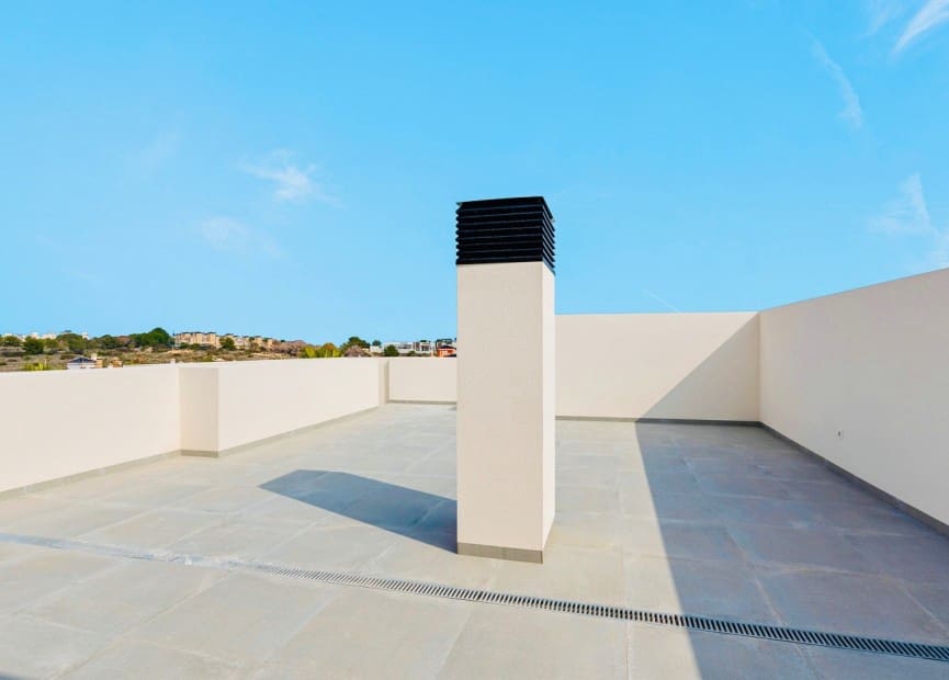 2 soveværelse Penthouse til salg i Orihuela Costa med swimmingpool garage - € 339.000 (Ref: 9006534)