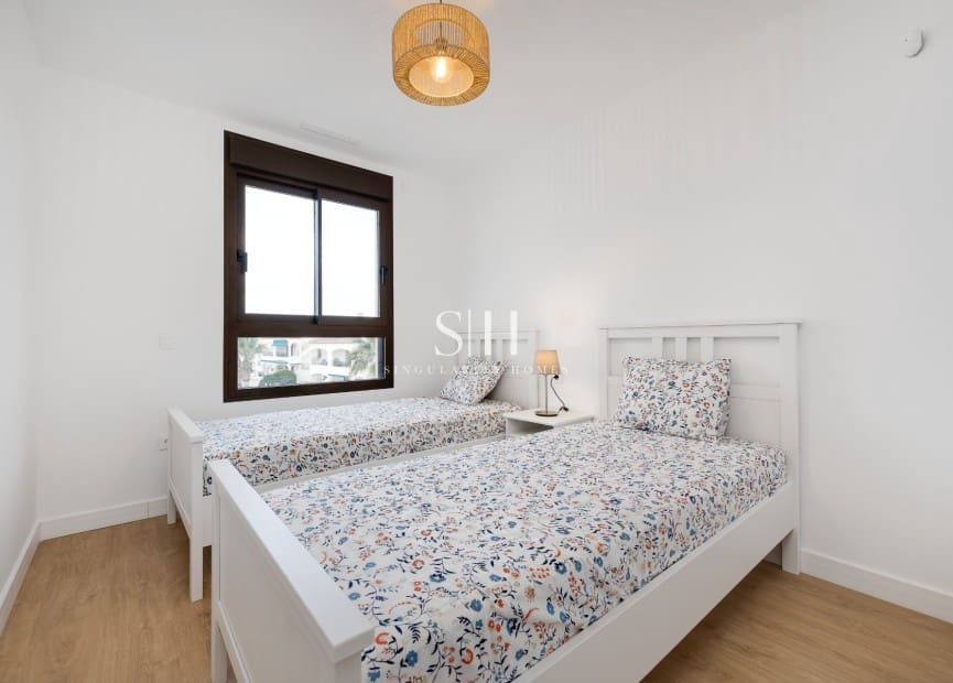 Ático de 2 habitaciones en Orihuela Costa en venta con piscina garaje - 339.900 € (Ref: 9006534)