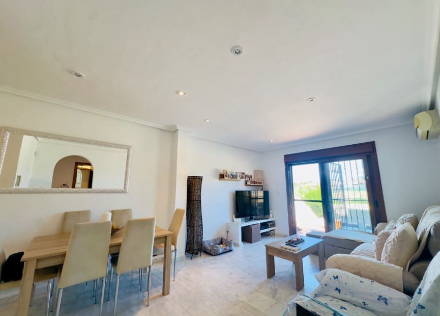 3 bedroom Townhouse for sale in Algorfa with pool - € 195,000 (Ref: 9013250)