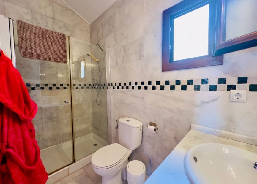 3 bedroom Townhouse for sale in Algorfa with pool - € 195,000 (Ref: 9013250)