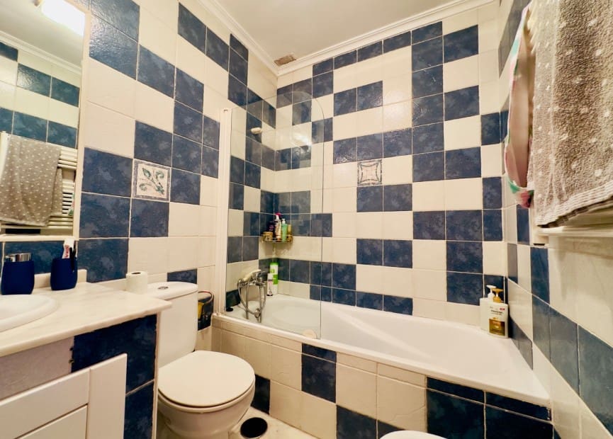 3 bedroom Townhouse for sale in Algorfa with pool - € 195,000 (Ref: 9013250)