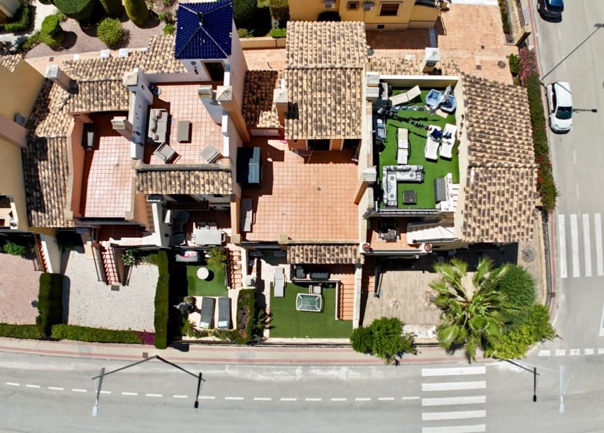 3 bedroom Townhouse for sale in Algorfa with pool - € 195,000 (Ref: 9013250)