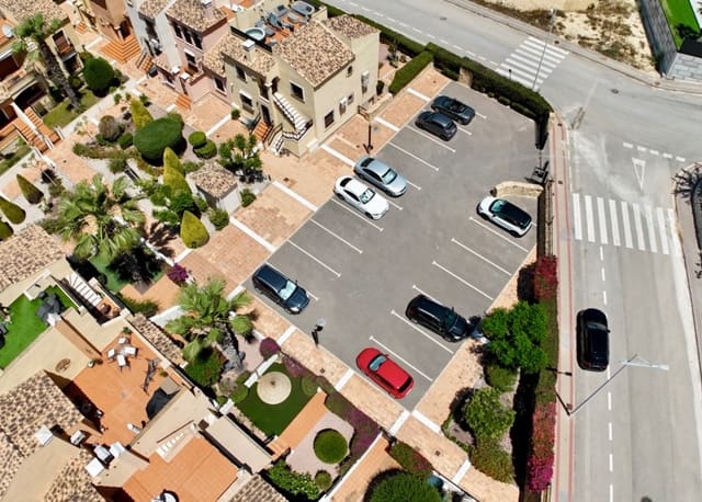 3 bedroom Townhouse for sale in Algorfa with pool - € 195,000 (Ref: 9013250)