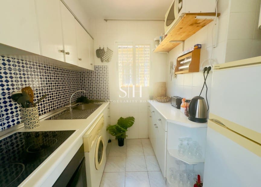 2 slaapkamer Appartement te koop in Aguas Nuevas met zwembad - € 149.500 (Ref: 9097454)