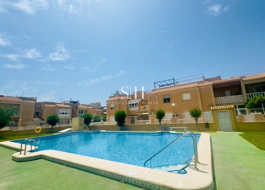 2 slaapkamer Appartement te koop in Aguas Nuevas met zwembad - € 149.500 (Ref: 9097454)